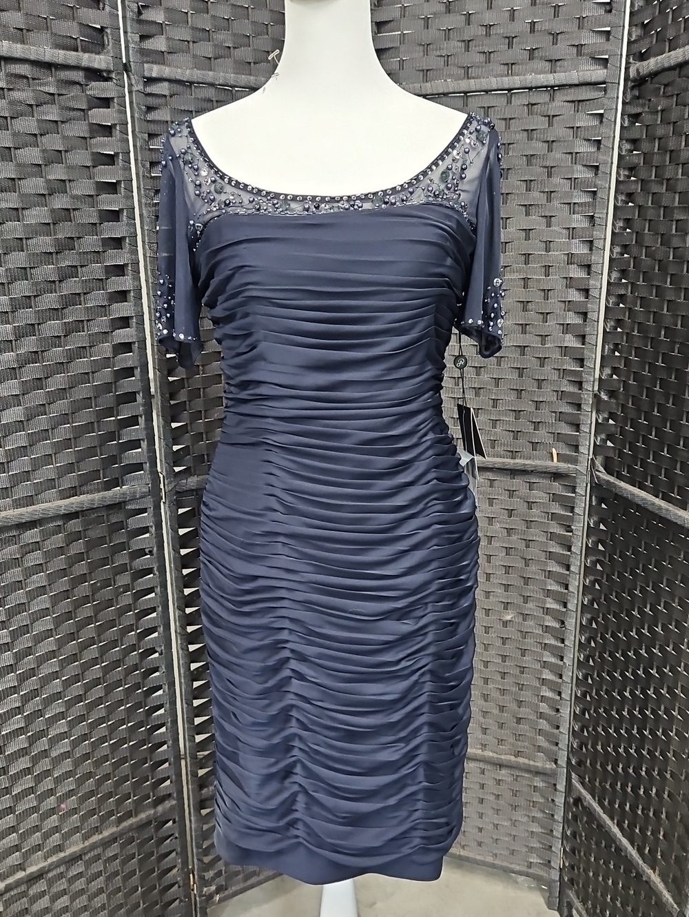 NWT Size 4 Navy Illuison Mesh Neckline Tiered Mesh Adrianna Papell Cocktail
